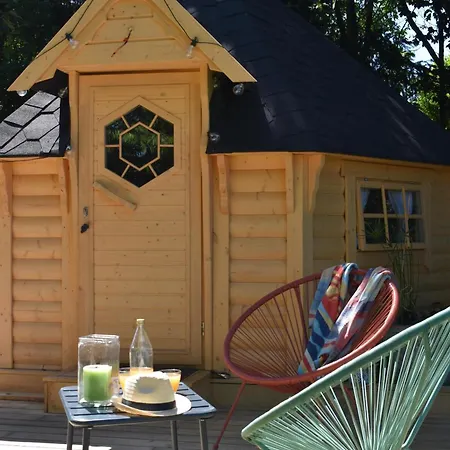 Dans Un Jardin Arbore Holiday home L'Absie
