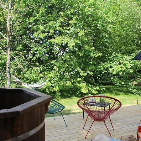 Dans Un Jardin Arbore Holiday home