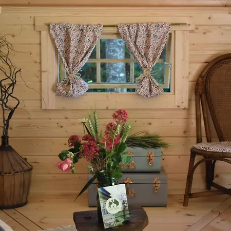 Dans Un Jardin Arbore Holiday home